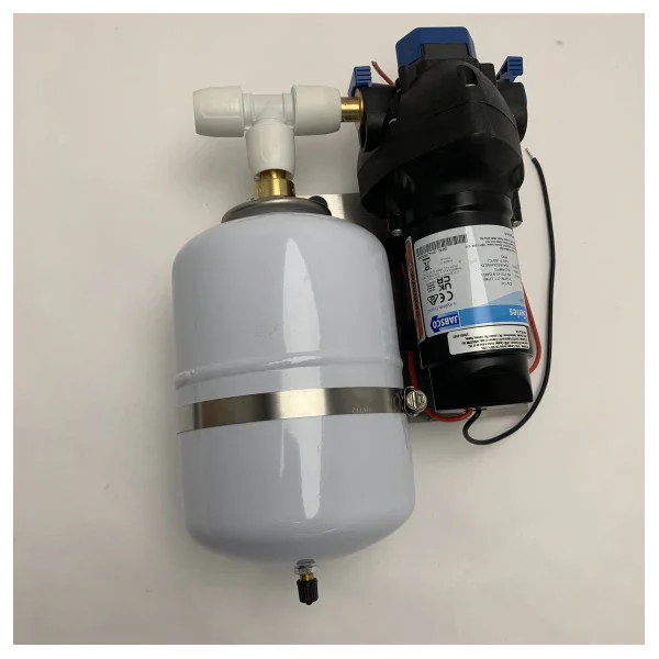 Jabsco Par-Max 2.9 Fresh Water Pump System with Accumulator 12V Offre Du Jour