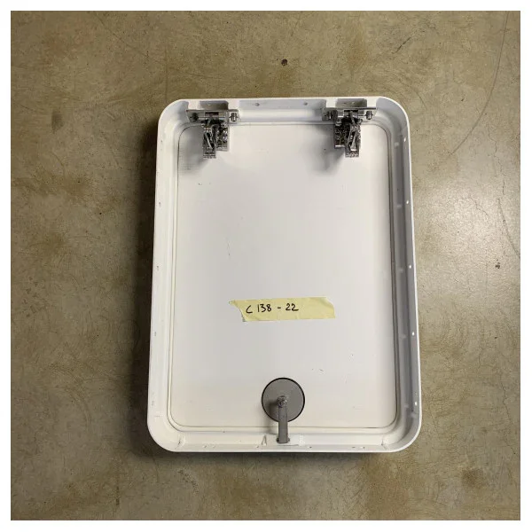 Durable Vertical Gunwale Flat Hatch for Marine and Offshore Applications - 425476 Prix Réduit