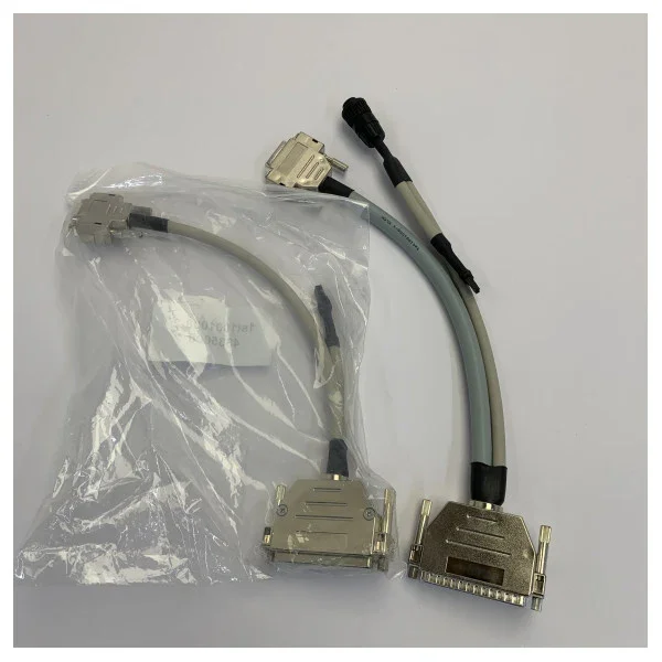 Vente Flash Cisco EZ000812 Marine Data Interface Cable - D-Sub to Circular Connector