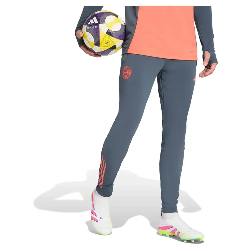 Promotion Saisonnière adidas Pantalon Entraînement FC Bayern Tiro 25/26 Competition