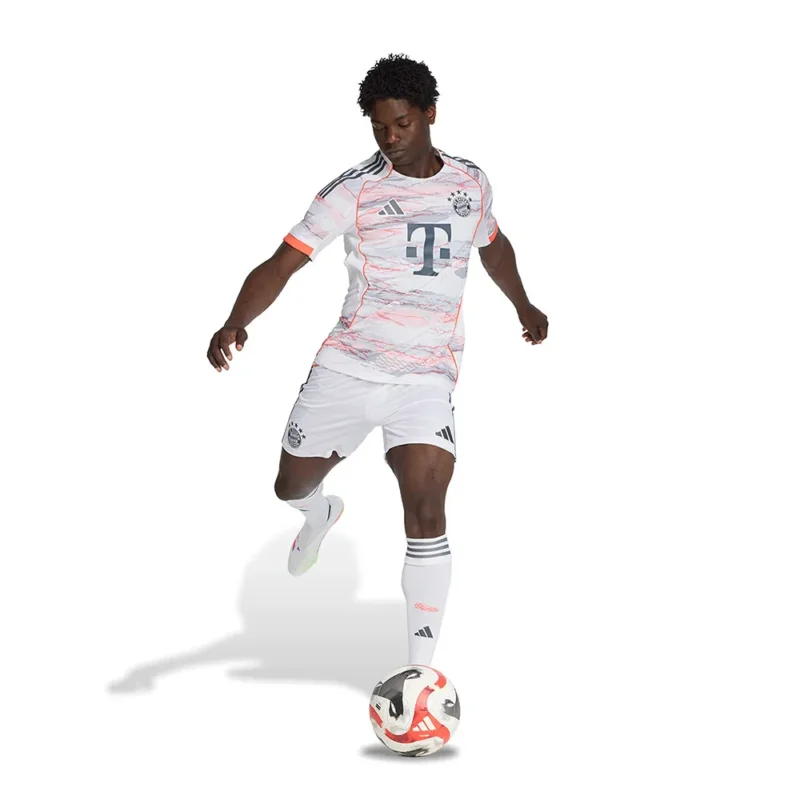 Commande En Gros adidas Short Loin FC Bayern 25/26
