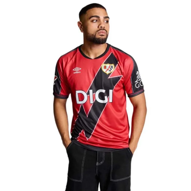 Umbro T-shirt à manches courtes Loin Rayo Vallecano 25/26 Produit De Marque