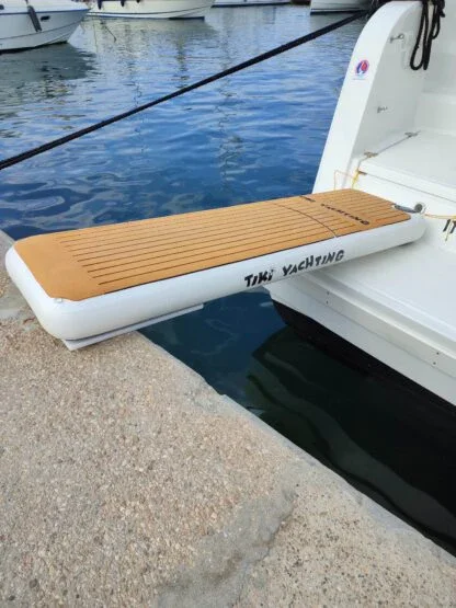 Réduction PASSERELLE ACCÈS À BORD GONFLABLE 200 SANS GARDE CORP